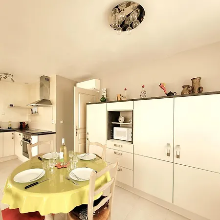 Maison T3 Climatisee A - 6 Pers, Terrasse, Parking, Proche - Fr-1-794-134 *